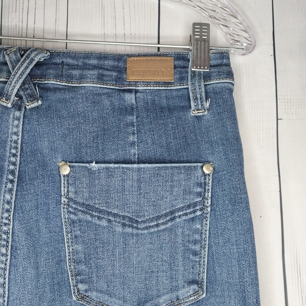 Judy Blue Dark Denim Wide Leg Cropped Raw Hem Jeans - Picture 7 of 8